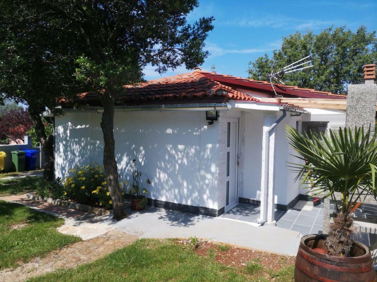 Apartment Rosemary Medulin Exterior foto